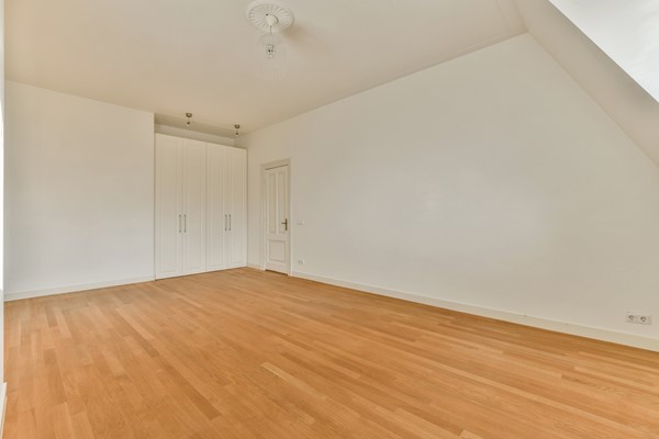 Medium property photo - Van De Veldestraat 7-2, 1071 CW Amsterdam